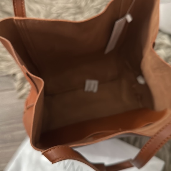 Henny + Lev - Danielle Tote Bag - Camel Color - Picture 2 of 3